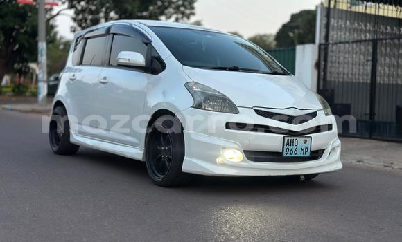 Comprar Usado Toyota Ractis Branco Carro em Maputo em Maputo