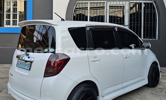 Buy Used Toyota Ractis White Car in Maputo in Maputo Buy Used Toyota Ractis White Car in Maputo in Maputo