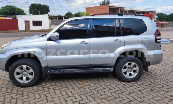 Comprar Usado Toyota Land Cruiser Prado De outros Carro em Manjacaze em Gaza Comprar Usado Toyota Land Cruiser Prado De outros Carro em Manjacaze em Gaza