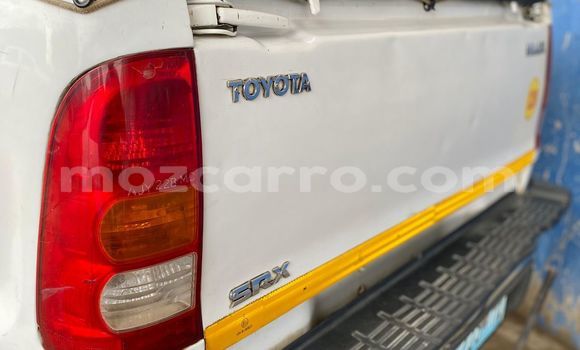 Comprar Usado Toyota Hilux Branco Carro em Maputo em Maputo Comprar Usado Toyota Hilux Branco Carro em Maputo em Maputo