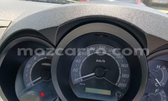 Comprar Usado Toyota Hilux Branco Carro em Maputo em Maputo Comprar Usado Toyota Hilux Branco Carro em Maputo em Maputo