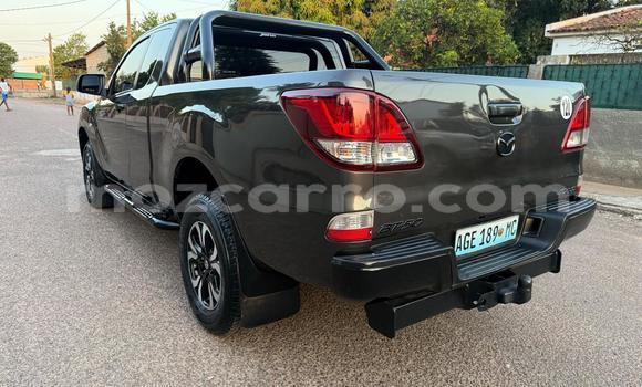 Comprar Usado Mazda BT-50 Castanho Carro em Maputo em Maputo Comprar Usado Mazda BT-50 Castanho Carro em Maputo em Maputo