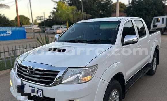 Comprar Usado Toyota Hilux Branco Carro em Maputo em Maputo Comprar Usado Toyota Hilux Branco Carro em Maputo em Maputo