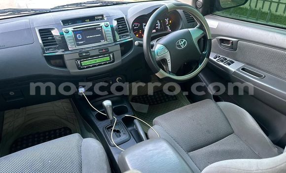 Comprar Usado Toyota Hilux Branco Carro em Maputo em Maputo Comprar Usado Toyota Hilux Branco Carro em Maputo em Maputo