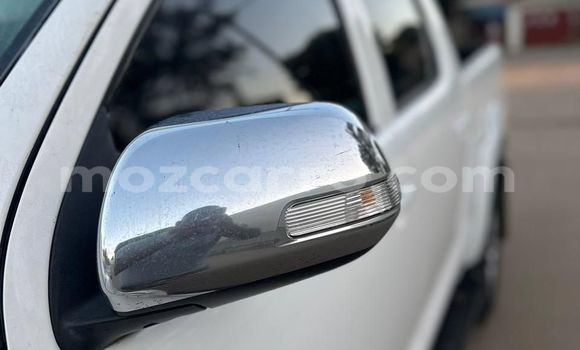 Comprar Usado Toyota Hilux Branco Carro em Maputo em Maputo Comprar Usado Toyota Hilux Branco Carro em Maputo em Maputo