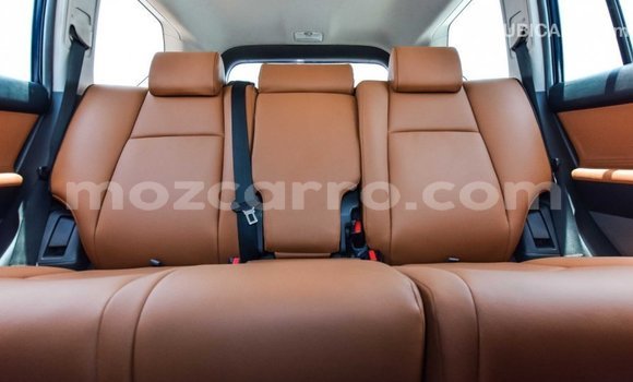 Comprar Importar Toyota Prado Azul Carro em Import - Dubai em Cabo Delgado Comprar Importar Toyota Prado Azul Carro em Import - Dubai em Cabo Delgado