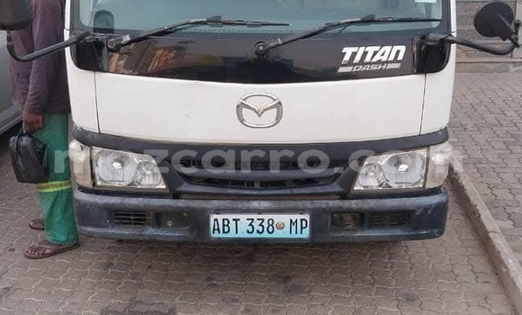 Buy Used Mazda 121 White Car in Maputo in Maputo Buy Used Mazda 121 White Car in Maputo in Maputo
