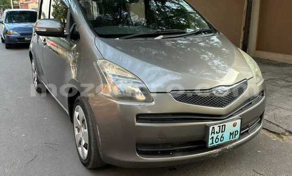 Nunua Ilio tumika Toyota Ractis Brown Gari ndani ya Maputo nchini Maputo