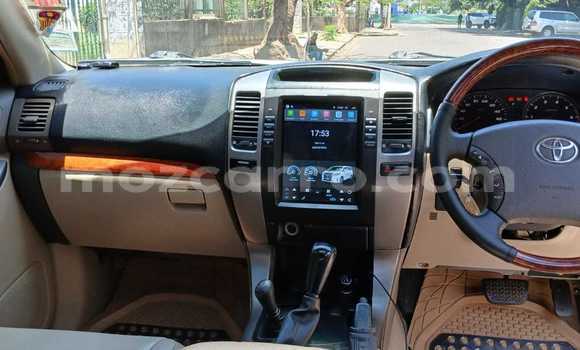 Nunua Ilio tumika Toyota Land Cruiser Prado Nyeupe Gari ndani ya Maputo nchini Maputo Nunua Ilio tumika Toyota Land Cruiser Prado Nyeupe Gari ndani ya Maputo nchini Maputo