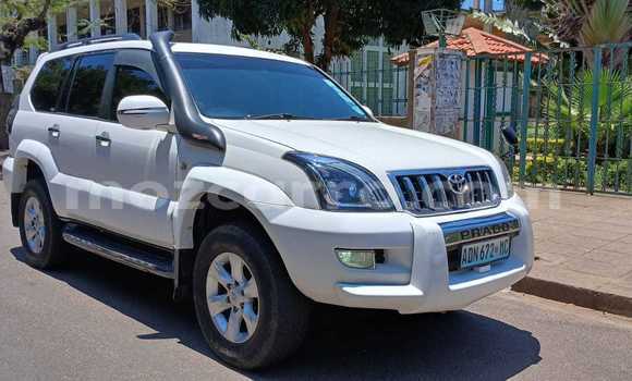 Comprar Usado Toyota Prado Branco Carro em Maputo em Maputo Comprar Usado Toyota Prado Branco Carro em Maputo em Maputo