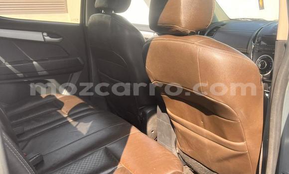 Tenga Tsaru Isuzu D-MAX Zvimwe Mota in Maputo in Maputo Tenga Tsaru Isuzu D-MAX Zvimwe Mota in Maputo in Maputo