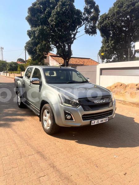 Big with watermark isuzu d max maputo maputo 32443