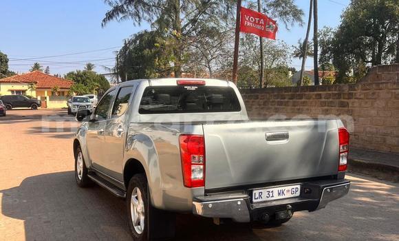 Tenga Tsaru Isuzu D-MAX Zvimwe Mota in Maputo in Maputo Tenga Tsaru Isuzu D-MAX Zvimwe Mota in Maputo in Maputo