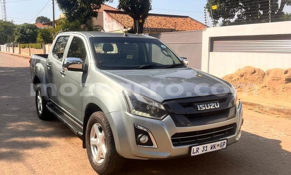 Tenga Tsaru Isuzu D-MAX Zvimwe Mota in Maputo in Maputo Tenga Tsaru Isuzu D-MAX Zvimwe Mota in Maputo in Maputo