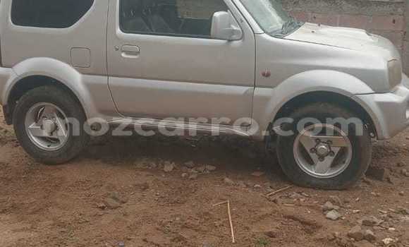 Tenga Tsaru Suzuki Jimny Zvimwe Mota in Maputo in Maputo Tenga Tsaru Suzuki Jimny Zvimwe Mota in Maputo in Maputo