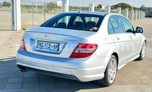 Nunua Ilio tumika Mercedes-Benz C-Classe Nyingine Gari ndani ya Maputo nchini Maputo Nunua Ilio tumika Mercedes-Benz C-Classe Nyingine Gari ndani ya Maputo nchini Maputo
