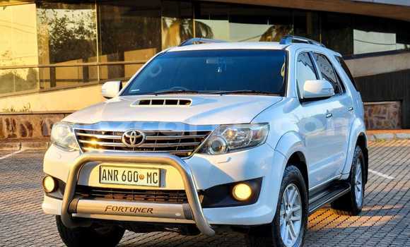 Nunua Ilio tumika Toyota Fortuner Nyeupe Gari ndani ya Maputo nchini Maputo Nunua Ilio tumika Toyota Fortuner Nyeupe Gari ndani ya Maputo nchini Maputo