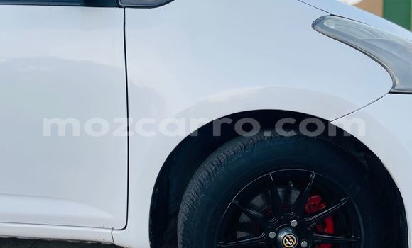 Comprar Usado Toyota Ractis Branco Carro em Maputo em Maputo Comprar Usado Toyota Ractis Branco Carro em Maputo em Maputo