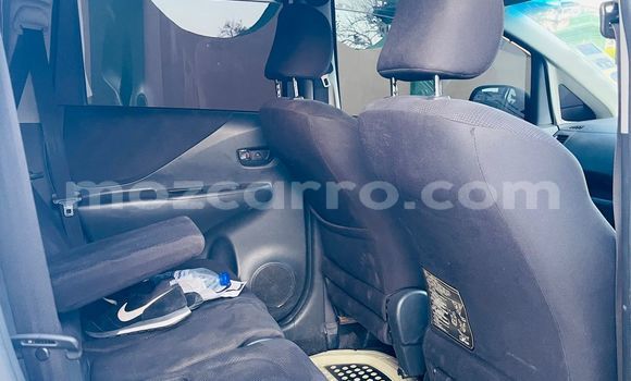 Comprar Usado Toyota Ractis Branco Carro em Maputo em Maputo Comprar Usado Toyota Ractis Branco Carro em Maputo em Maputo
