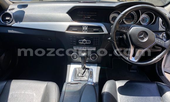 Comprar Usado Mercedes-Benz C-Classe De outros Carro em Maputo em Maputo Comprar Usado Mercedes-Benz C-Classe De outros Carro em Maputo em Maputo