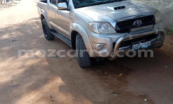 Nunua Ilio tumika Toyota Hilux Fedha Gari ndani ya Maputo nchini Maputo Nunua Ilio tumika Toyota Hilux Fedha Gari ndani ya Maputo nchini Maputo