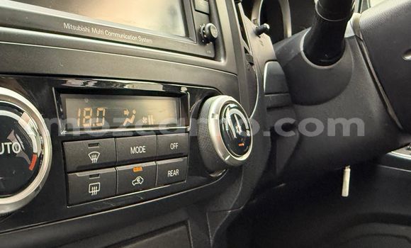 Tenga Itsva Mitsubishi Pajero Zvimwe Mota in Maputo in Maputo Tenga Itsva Mitsubishi Pajero Zvimwe Mota in Maputo in Maputo