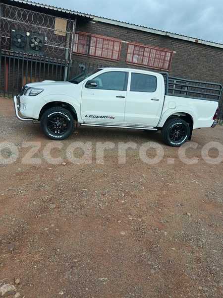 Big with watermark toyota hilux maputo maputo 32525