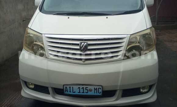 Comprar Usado Toyota Alphard Branco Carro em Maputo em Maputo