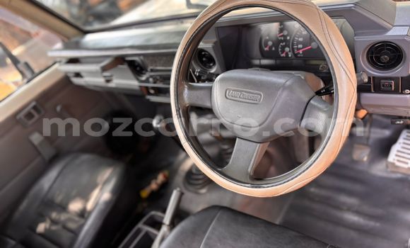 Tenga Tsaru Toyota Land Cruiser Chena Mota in Maputo in Maputo Tenga Tsaru Toyota Land Cruiser Chena Mota in Maputo in Maputo