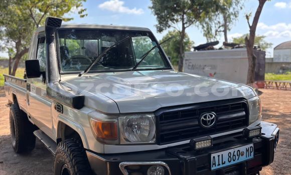 Tenga Tsaru Toyota Land Cruiser Chena Mota in Maputo in Maputo Tenga Tsaru Toyota Land Cruiser Chena Mota in Maputo in Maputo