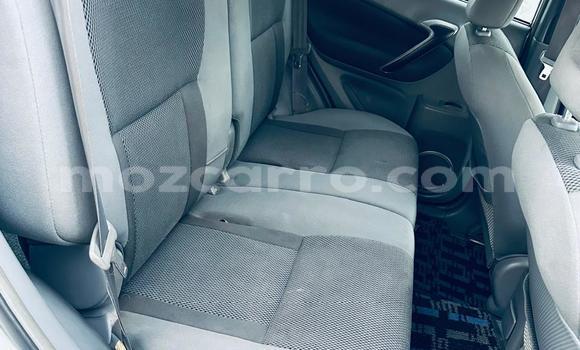 Comprar Usado Toyota RAV4 Prata Carro em Maputo em Maputo Comprar Usado Toyota RAV4 Prata Carro em Maputo em Maputo