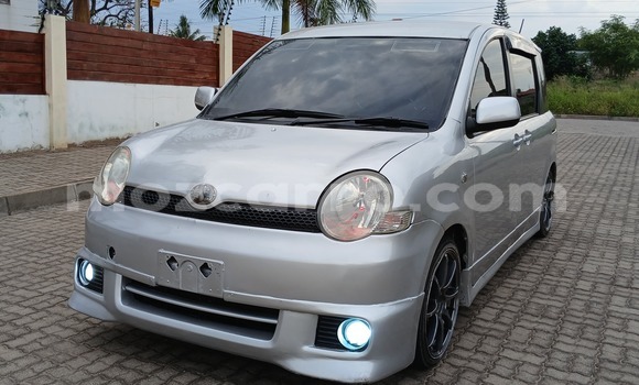 Nunua Ilio tumika Toyota Sienta Nyingine Gari ndani ya Maputo nchini Maputo Nunua Ilio tumika Toyota Sienta Nyingine Gari ndani ya Maputo nchini Maputo