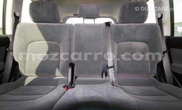 Comprar Importar Toyota Land Cruiser Branco Carro em Import - Dubai em Cabo Delgado Comprar Importar Toyota Land Cruiser Branco Carro em Import - Dubai em Cabo Delgado