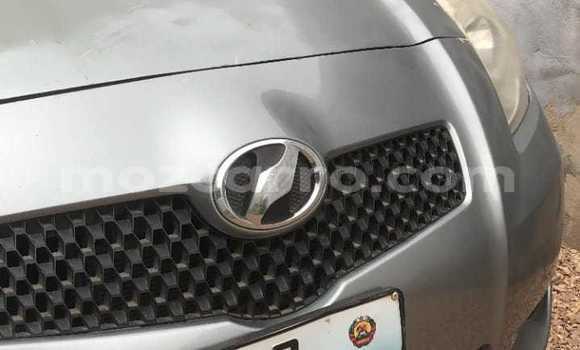 Nunua Ilio tumika Toyota Vitz Fedha Gari ndani ya Maputo nchini Maputo Nunua Ilio tumika Toyota Vitz Fedha Gari ndani ya Maputo nchini Maputo