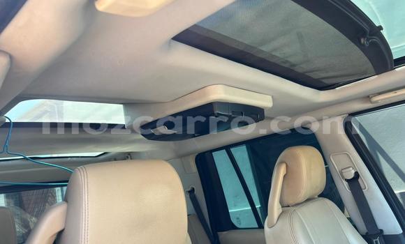 Buy Used Land Rover Discovery Blue Car in Maputo in Maputo Buy Used Land Rover Discovery Blue Car in Maputo in Maputo