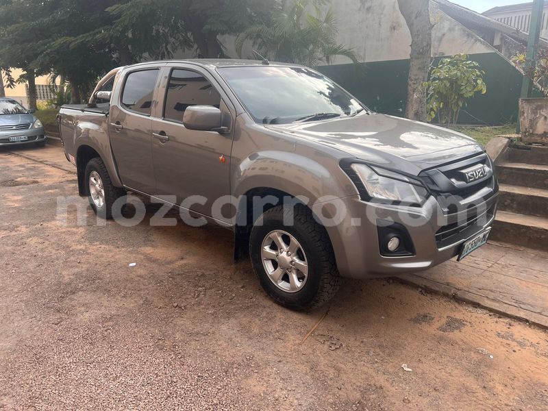 Big with watermark isuzu d max maputo maputo 32567