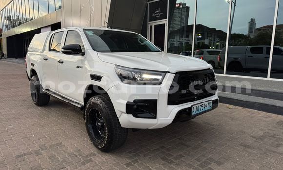 Nunua Ilio tumika Toyota Hilux Nyeupe Gari ndani ya Maputo nchini Maputo Nunua Ilio tumika Toyota Hilux Nyeupe Gari ndani ya Maputo nchini Maputo