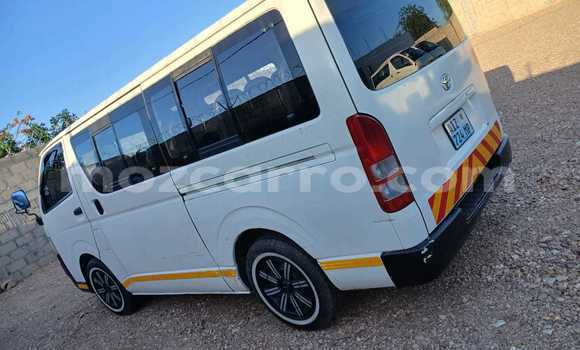 Tenga Tsaru Toyota Hiace Chena Mota in Maputo in Maputo Tenga Tsaru Toyota Hiace Chena Mota in Maputo in Maputo