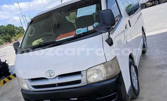 Nunua Ilio tumika Toyota Hiace Nyeupe Gari ndani ya Maputo nchini Maputo Nunua Ilio tumika Toyota Hiace Nyeupe Gari ndani ya Maputo nchini Maputo