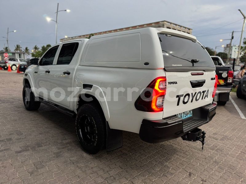 Big with watermark toyota hiluxe revo maputo maputo 32587