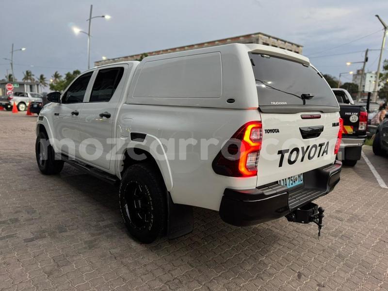 Big with watermark toyota hilux maputo maputo 32590