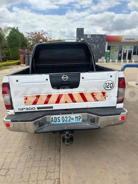 Big with watermark nissan hardbody maputo maputo 32602