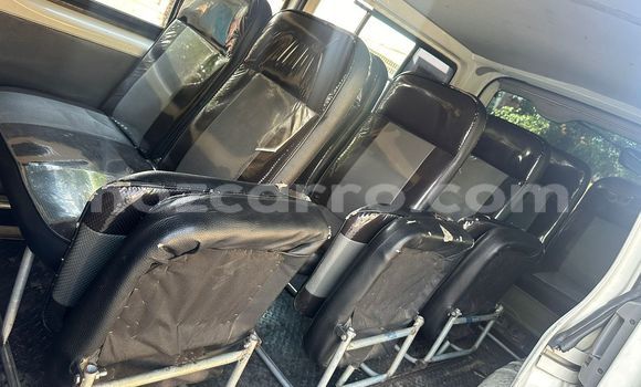 Nunua Mpya Toyota Hiace Nyeupe Gari ndani ya Maputo nchini Maputo Nunua Mpya Toyota Hiace Nyeupe Gari ndani ya Maputo nchini Maputo