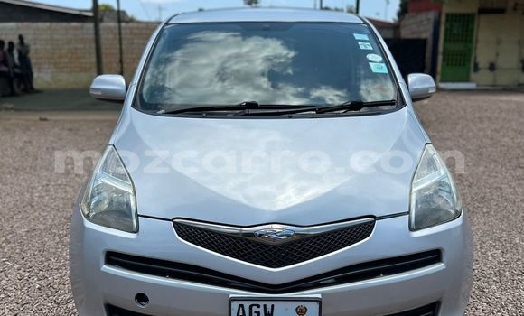Comprar Usado Toyota Ractis Branco Carro em Maputo em Maputo