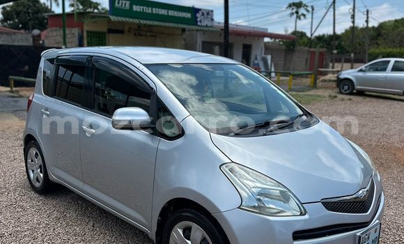 Comprar Usado Toyota Ractis Branco Carro em Maputo em Maputo Comprar Usado Toyota Ractis Branco Carro em Maputo em Maputo