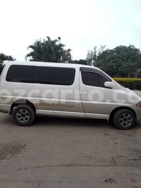 Big with watermark toyota granvia maputo maputo 32620