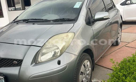 Nunua Ilio tumika Toyota Vitz Fedha Gari ndani ya Maputo nchini Maputo Nunua Ilio tumika Toyota Vitz Fedha Gari ndani ya Maputo nchini Maputo