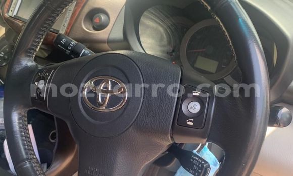 Comprar Usado Toyota Vanguard Branco Carro em Maputo em Maputo Comprar Usado Toyota Vanguard Branco Carro em Maputo em Maputo