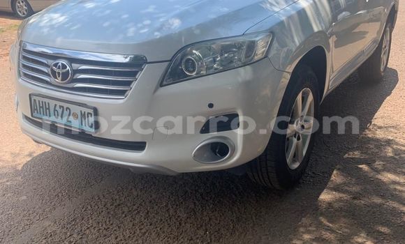 Comprar Usado Toyota Vanguard Branco Carro em Maputo em Maputo Comprar Usado Toyota Vanguard Branco Carro em Maputo em Maputo