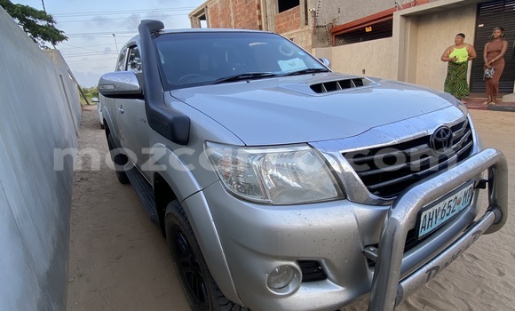 Nunua Ilio tumika Toyota Hilux Nyingine Gari ndani ya Maputo nchini Maputo Nunua Ilio tumika Toyota Hilux Nyingine Gari ndani ya Maputo nchini Maputo